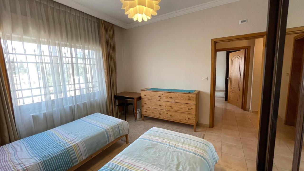 Abdoun Apartment Амман Экстерьер фото