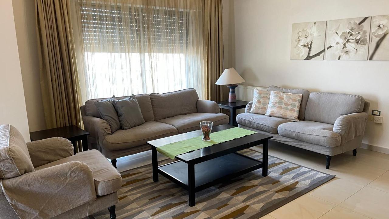Abdoun Apartment Амман Экстерьер фото